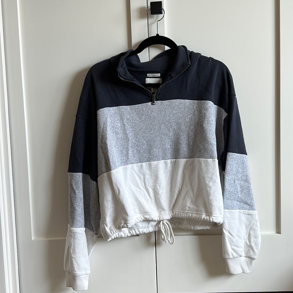 Lightweight navy blue, grey, white large striped crewneck.